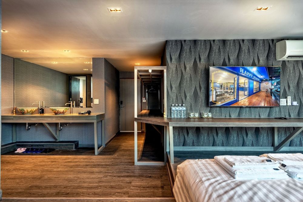 Happy Station Bangkok Family Room, Private Bathroom 19