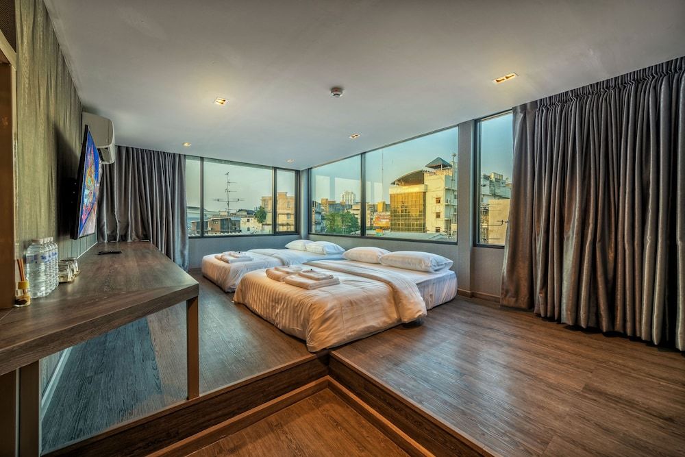 Happy Station Bangkok Family Room, Private Bathroom 9