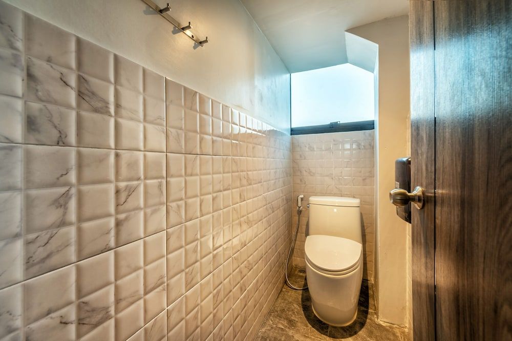 Happy Station Bangkok Family Room, Private Bathroom 14