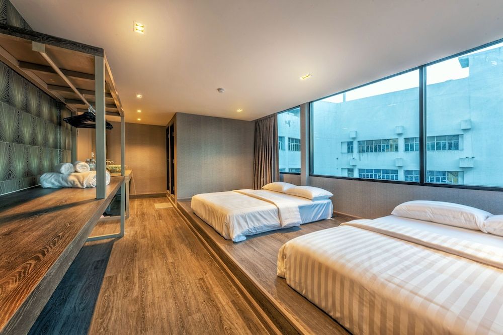 Happy Station Bangkok Family Room, Private Bathroom 5