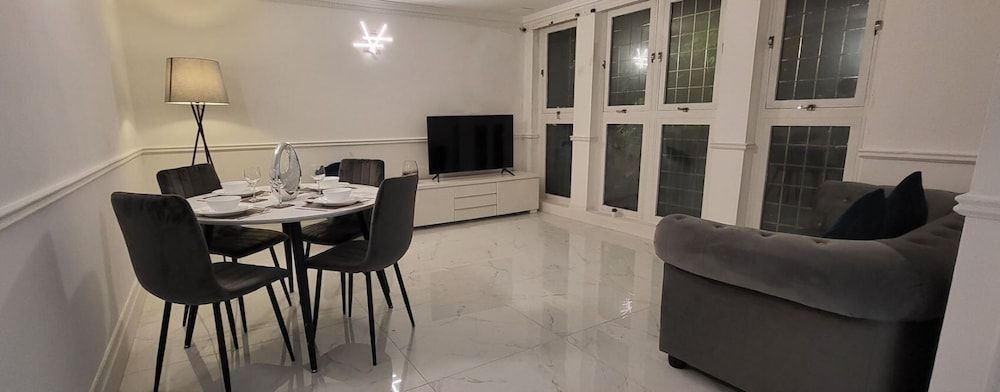 undefined Canary Wharf - Colt Street 2