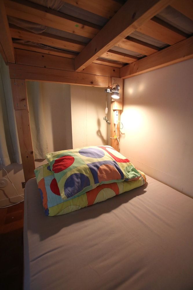Yadoya Guesthouse Green - Hostel Basic Shared Dormitory (Male and Female Guest Mixed) 3