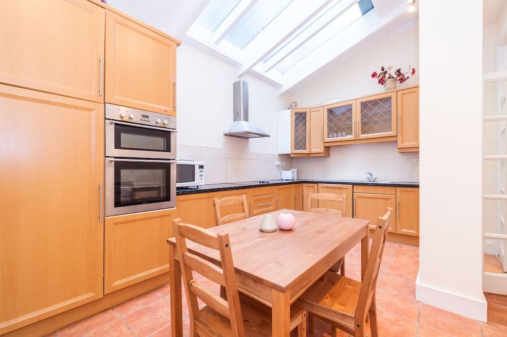 PML Apartments Elvaston Mews Apartment, 3 Bedrooms 10