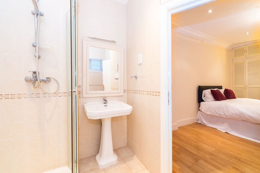 PML Apartments Elvaston Mews Apartment, 3 Bedrooms 16