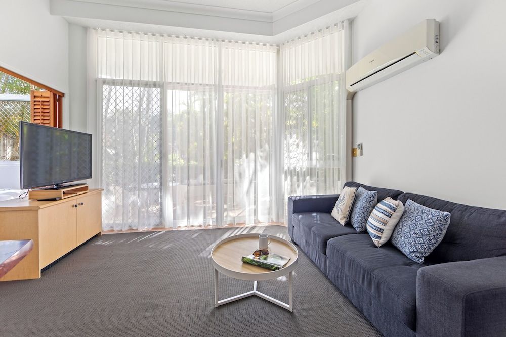 Surf Parade Resort 1 Bedroom Garden View Spa Apartment 6