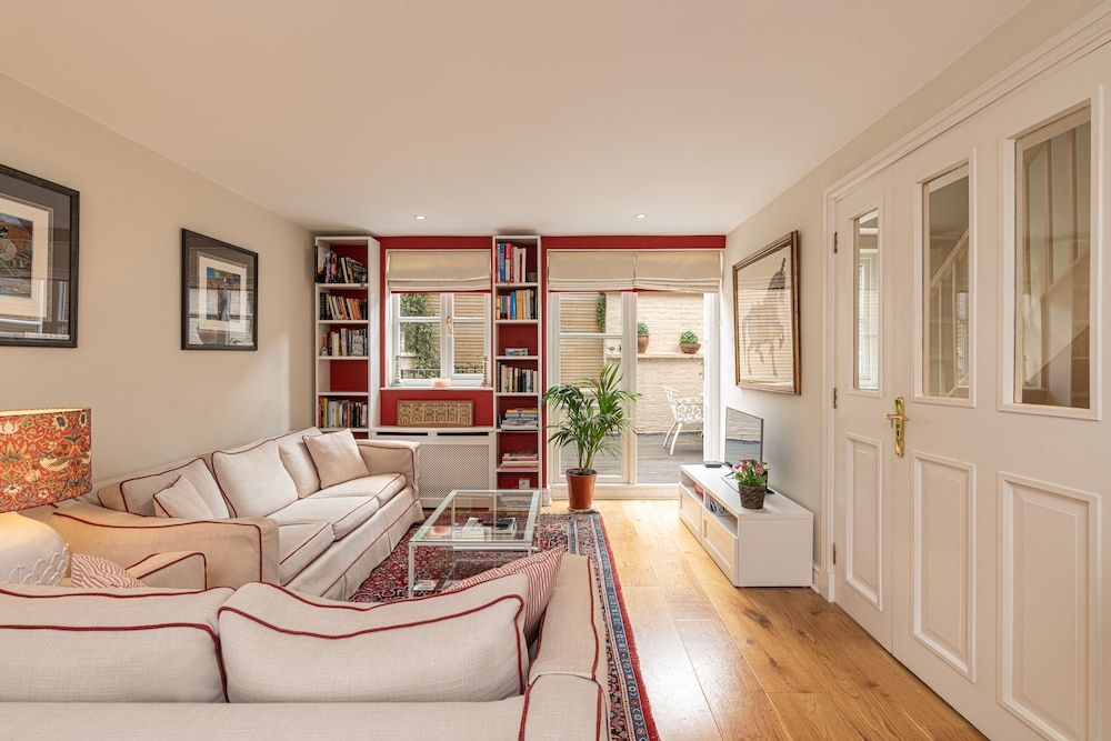 JOIVY Lovely 2bed House in Wandsworth w/ Backyard Patio House (2 Bedrooms) 15