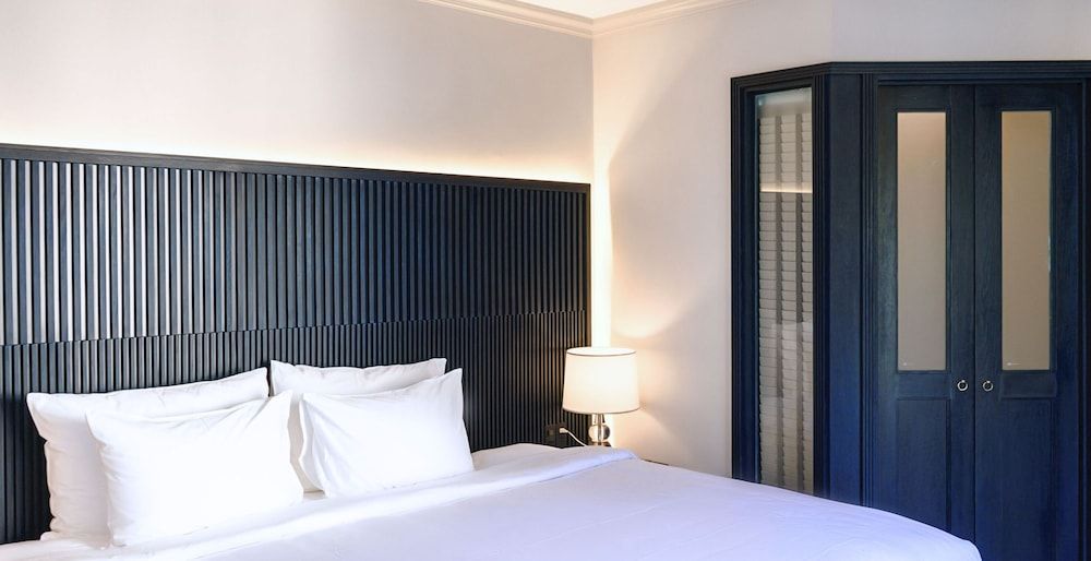 undefined Charmaine's Hotel & Apartment 4