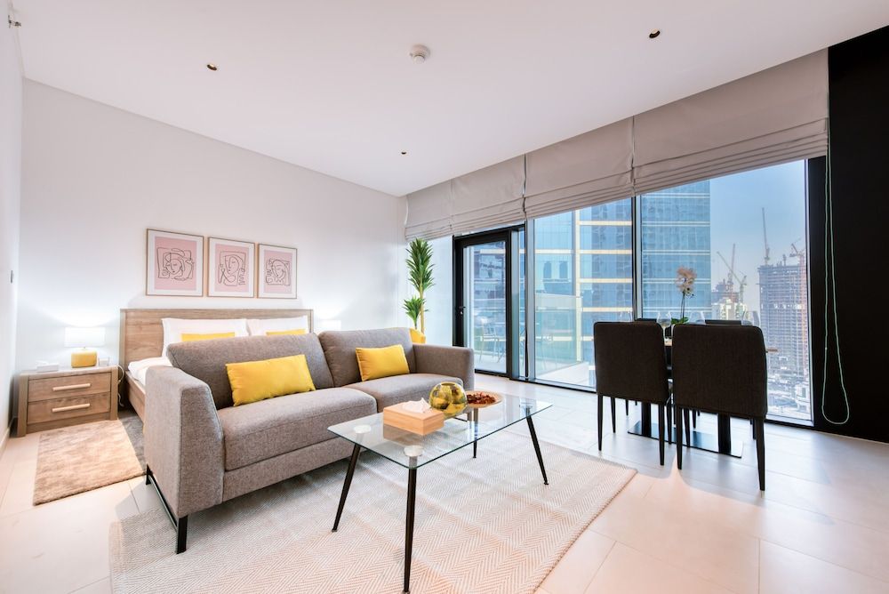 undefined Maison Privee Marquise Square