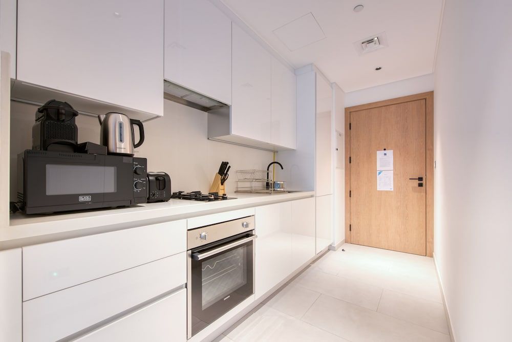 undefined Maison Privee Marquise Square 10