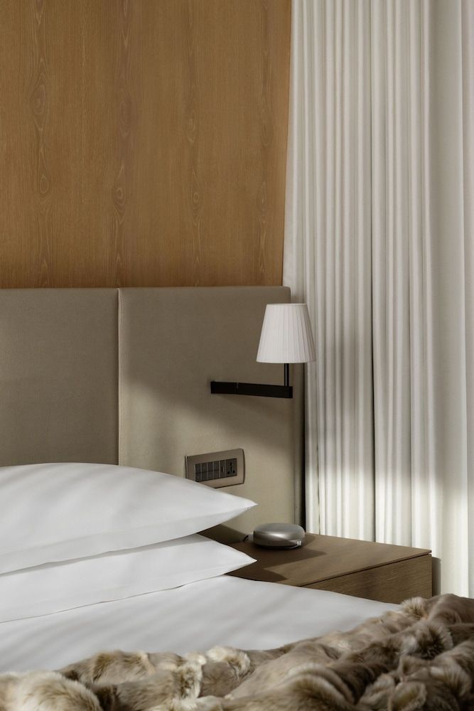 The Dubai EDITION Room, 1 King Bed, Balcony 3