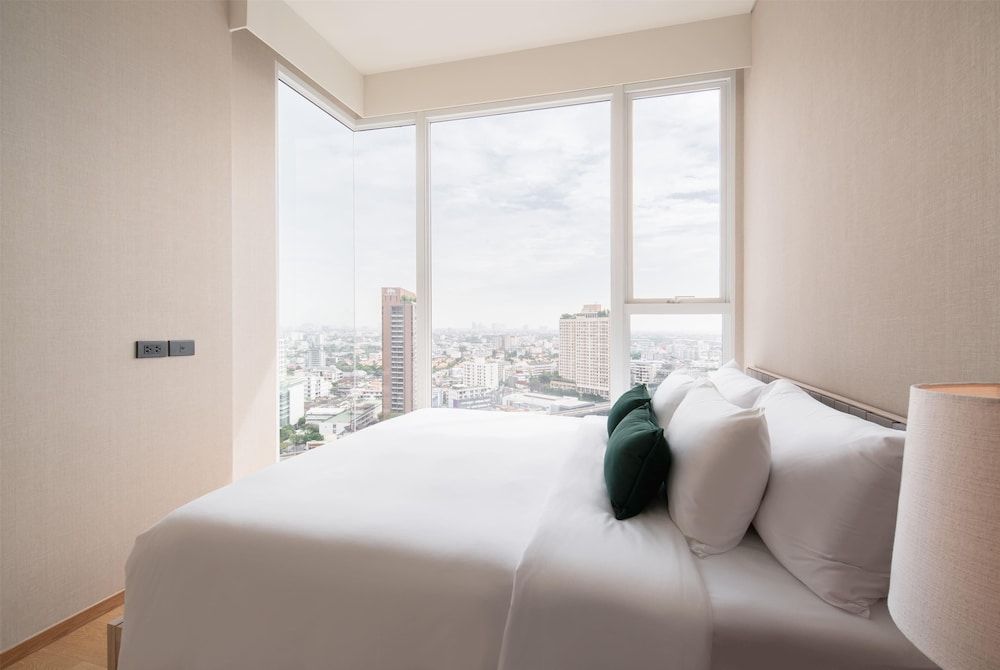 Wyndham Garden Bangkok Sukhumvit 42 Premier Suite, 1 Bedroom 2