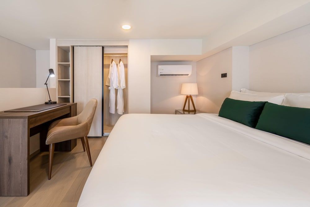 undefined Wyndham Garden Bangkok Sukhumvit 42 10