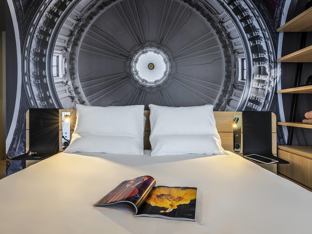 undefined Novotel Belleville Paris 20 8