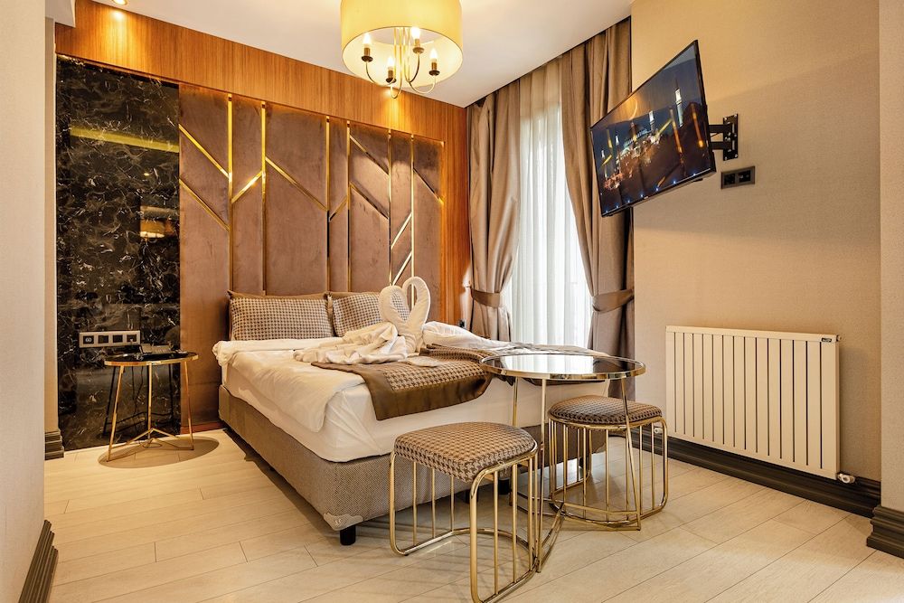 undefined Santra Hotel 3