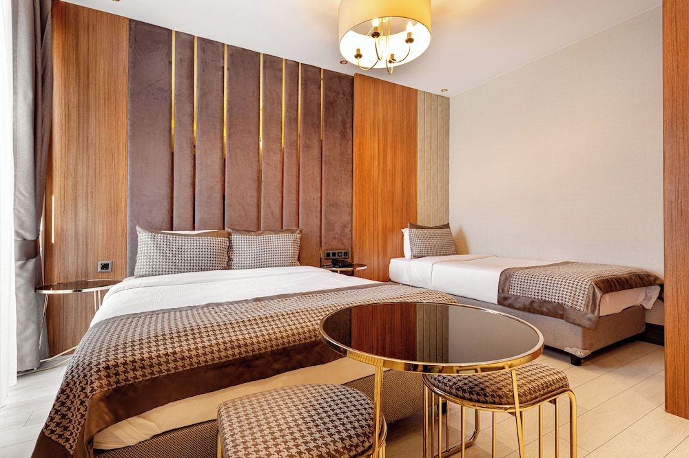 undefined Santra Hotel 9