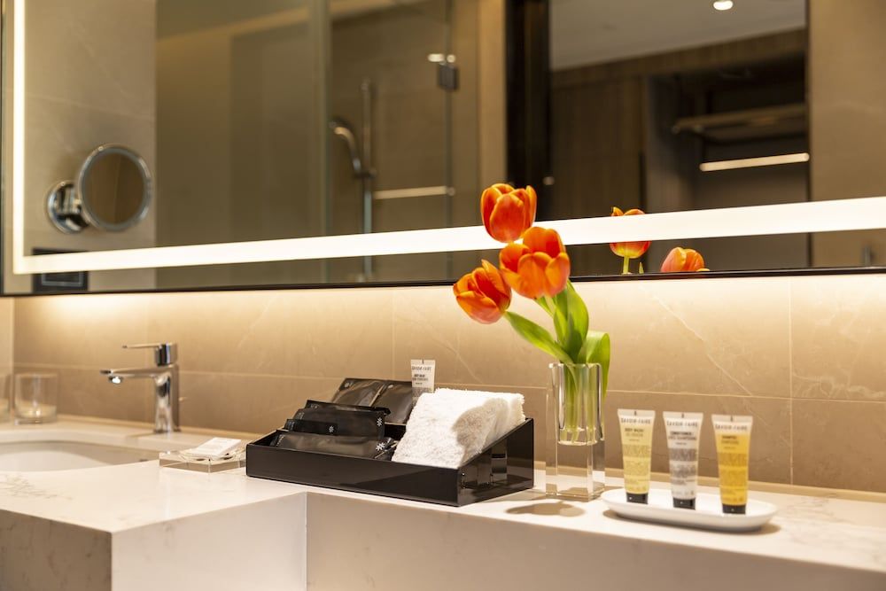 Carlton Hotel Bangkok Sukhumvit Deluxe Room 6