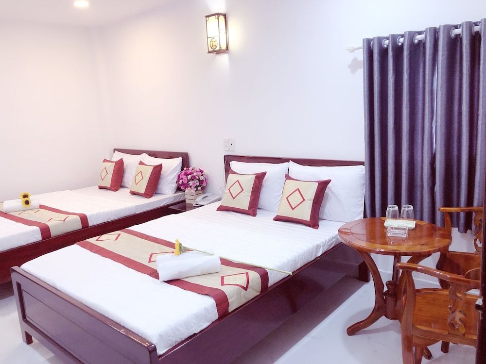 undefined Aurora Hotel