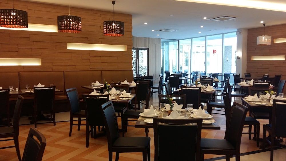 undefined Vareena Palace Hotel 8