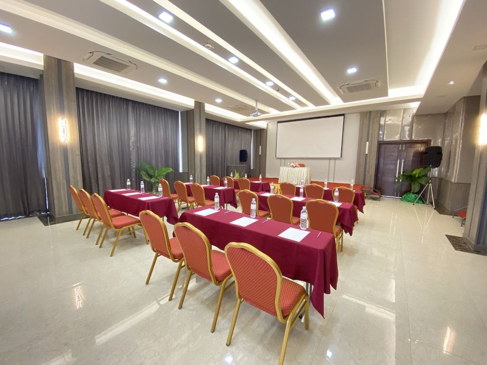 undefined Vareena Palace Hotel 7