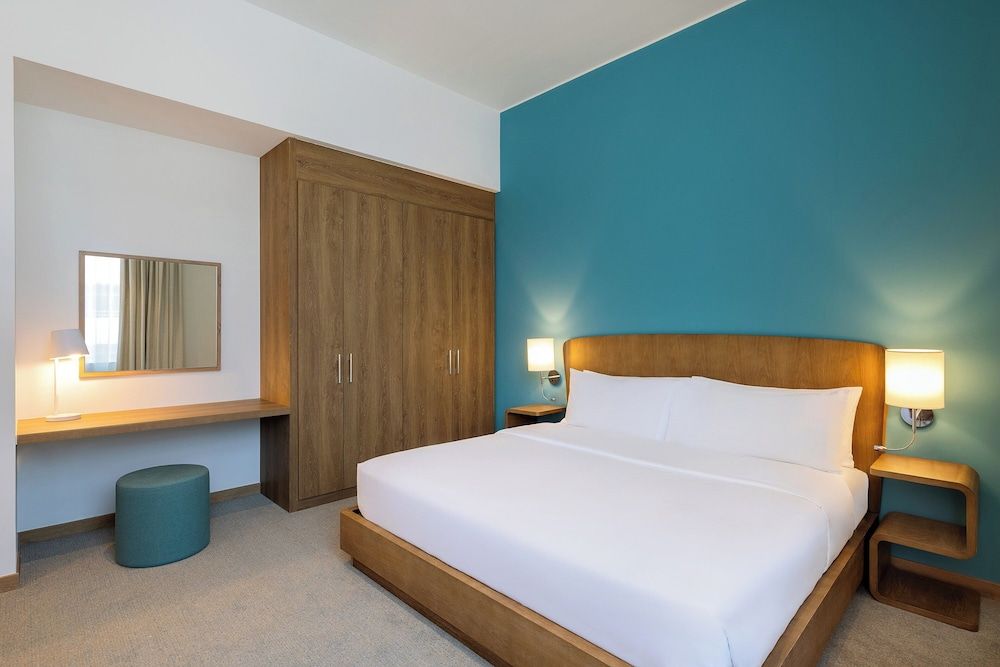 Element Al Mina, Dubai Studio, 1 King Bed with Sofa bed 2