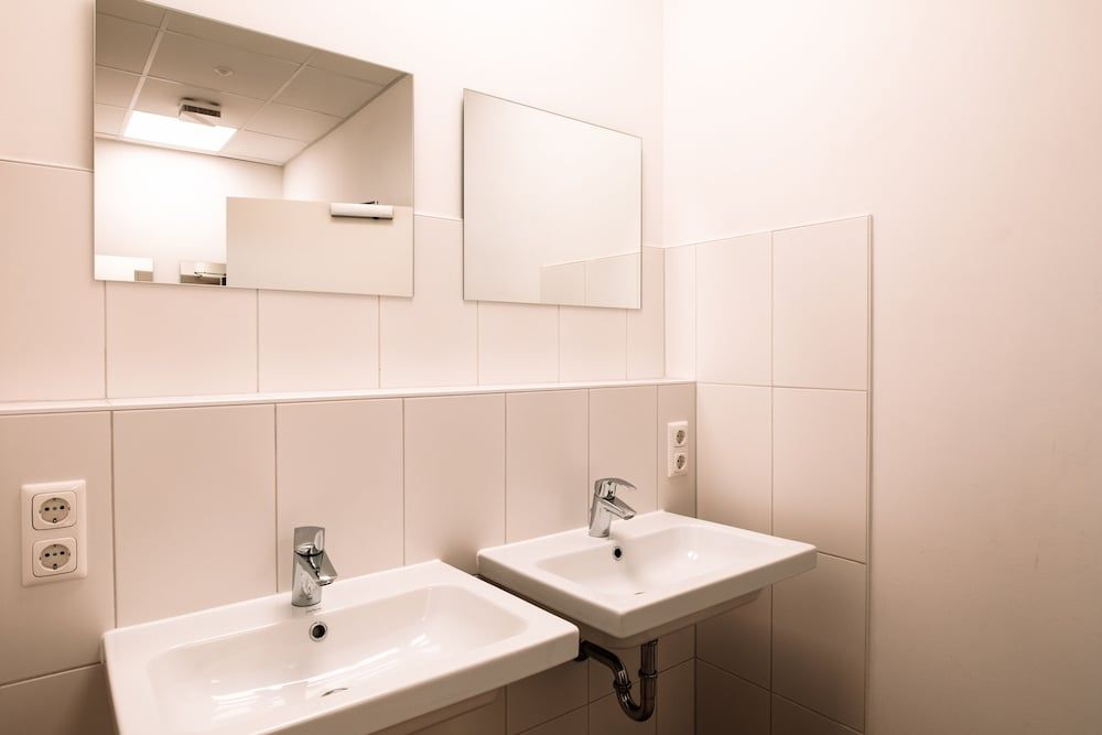 undefined NEOHOSTEL Berlin 8