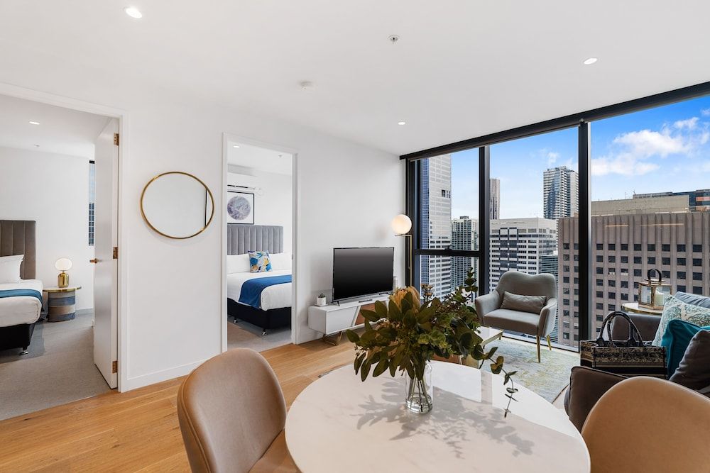 Collins House Apartments by CLLIX 2 Bedroom 1 Bathroom Apartment 8