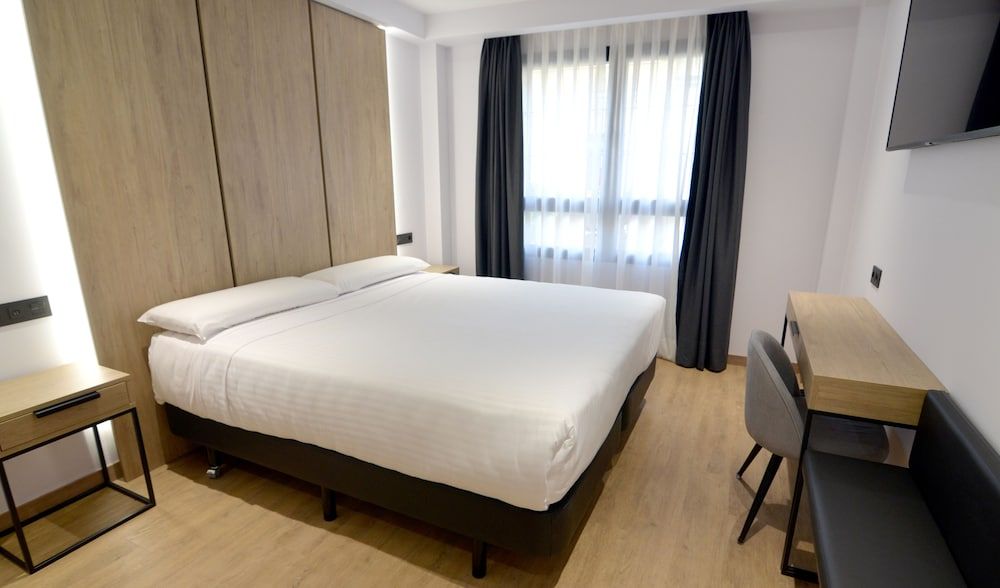 UVE Marcenado Double Room 2