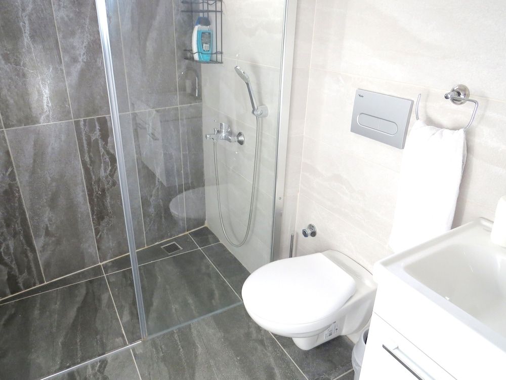 Istanberry - Paradise Apartments Deluxe Apartment, Terrace, Ground Floor 13