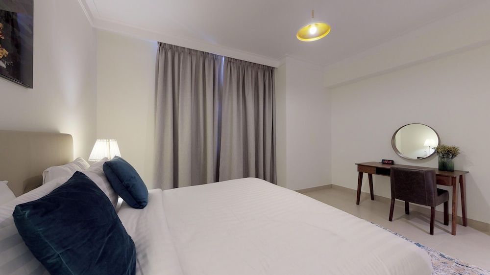 undefined Lux BnB Dubai Creek Residences 4