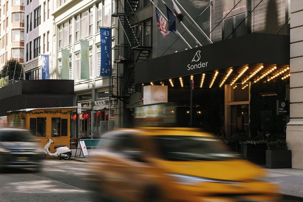 undefined Henri on 24 Hotel Chelsea, Sonder by Marriott Bonvoy 2