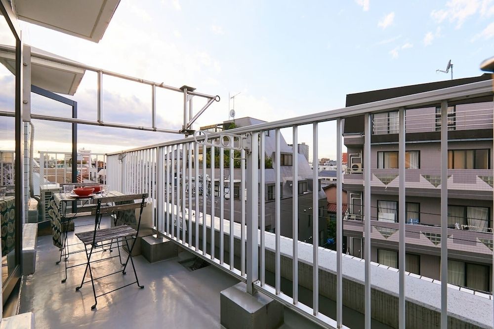 undefined Nishishinjuku Colorbee Apart Big Balcony 9