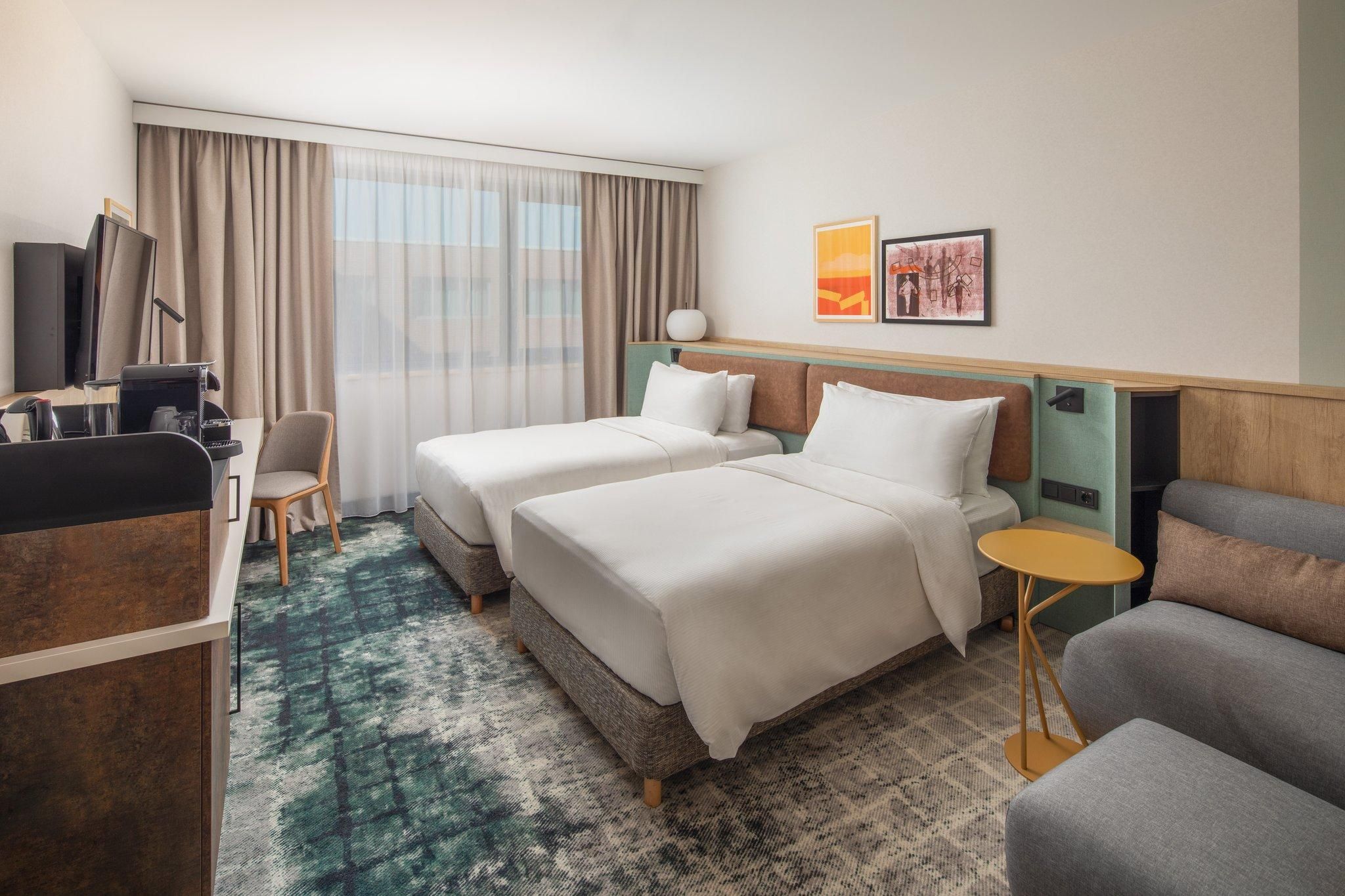 2 Twin Beds Premium With Access To Club Lounge