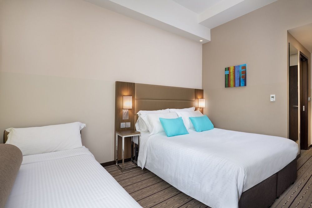 Room, 1 Queen Bed with Sofa bed