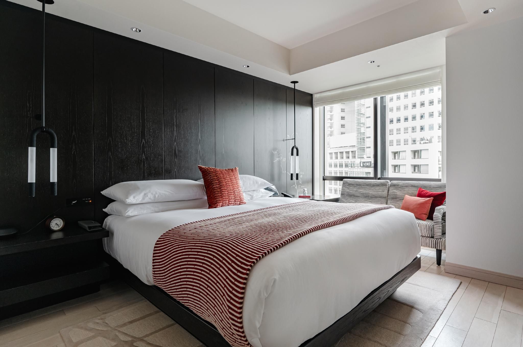Essential Room