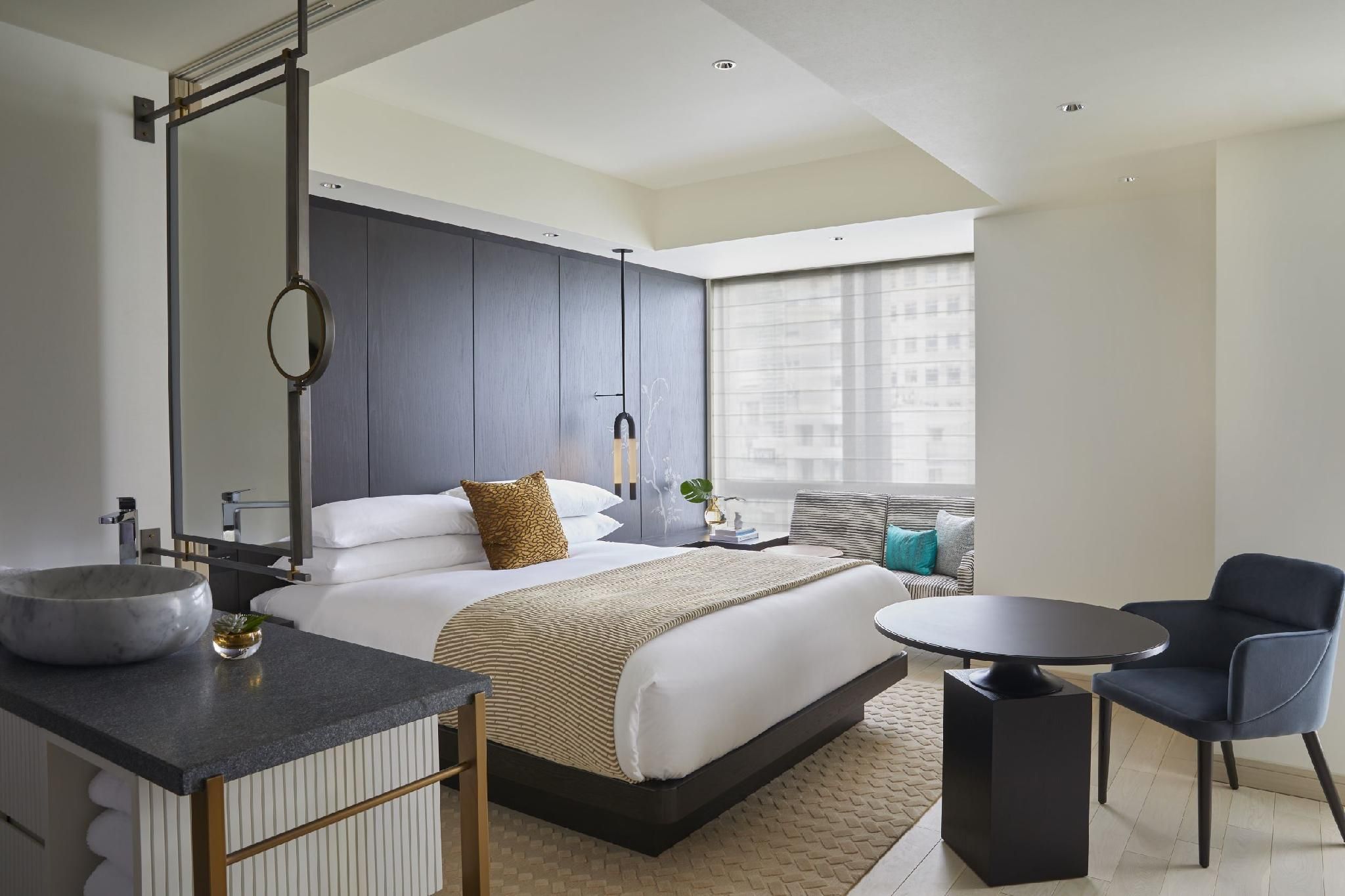 1 King Premium High Floor