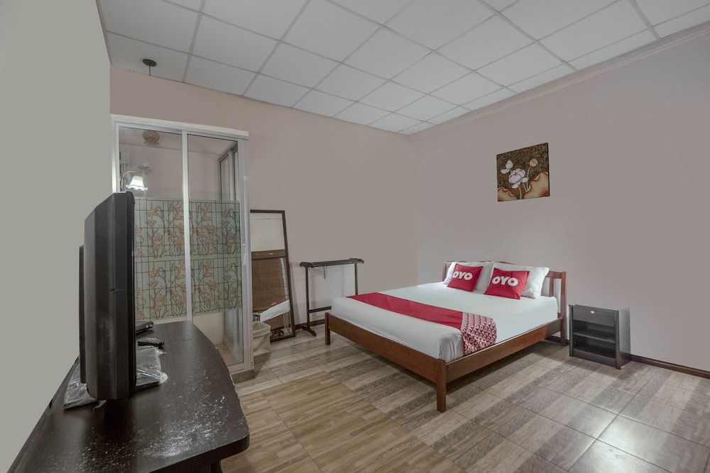 OYO 1089 Baan Boran Premium Double Room, Shared Bathroom 6