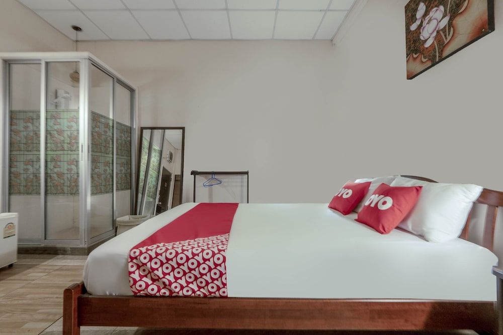 OYO 1089 Baan Boran Premium Double Room, Shared Bathroom 4