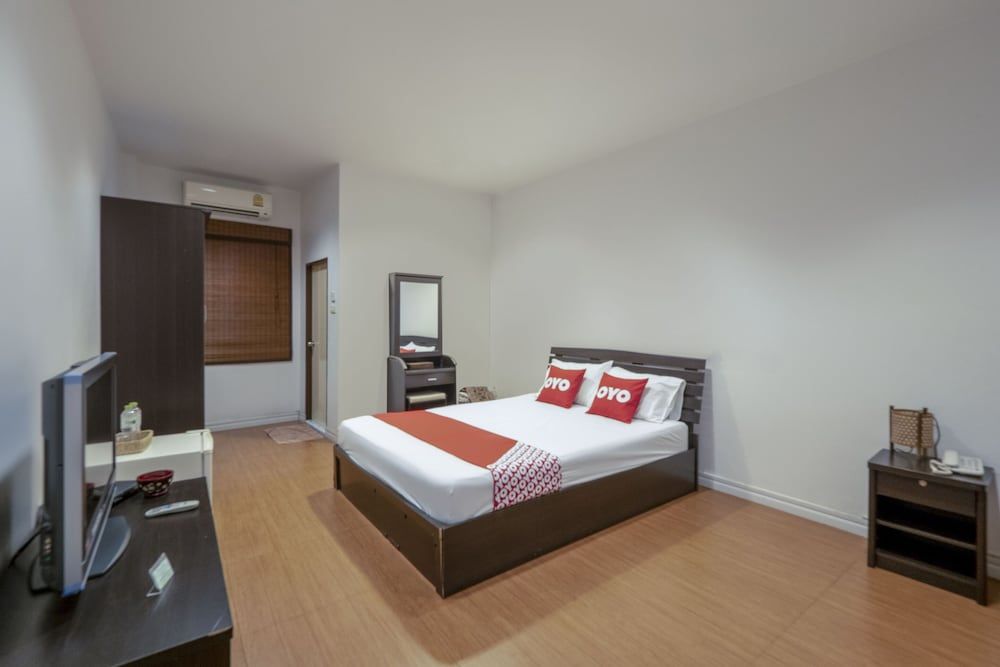 OYO 1089 Baan Boran Superior Double Room 4
