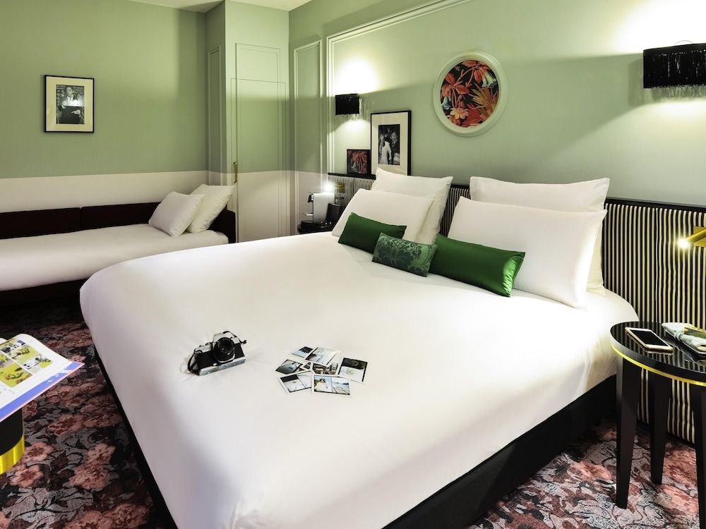 Mercure Paris Gare de Lyon Opéra Bastille Privilege, Triple Room, 1 Double Bed with Sofa bed