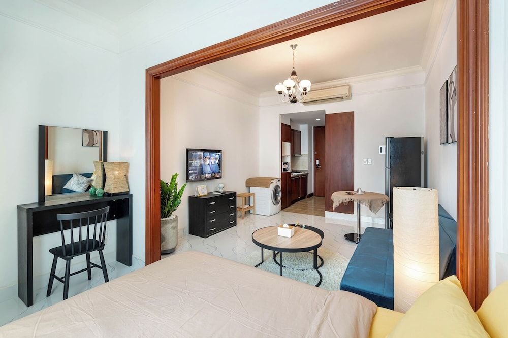 undefined The Manor 2 Apartment - Rooftop Pool 9