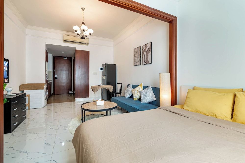 undefined The Manor 2 Apartment - Rooftop Pool 10