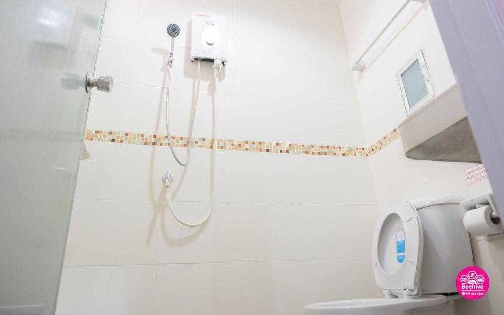 undefined Beehive Magenta Patong Hostel 7