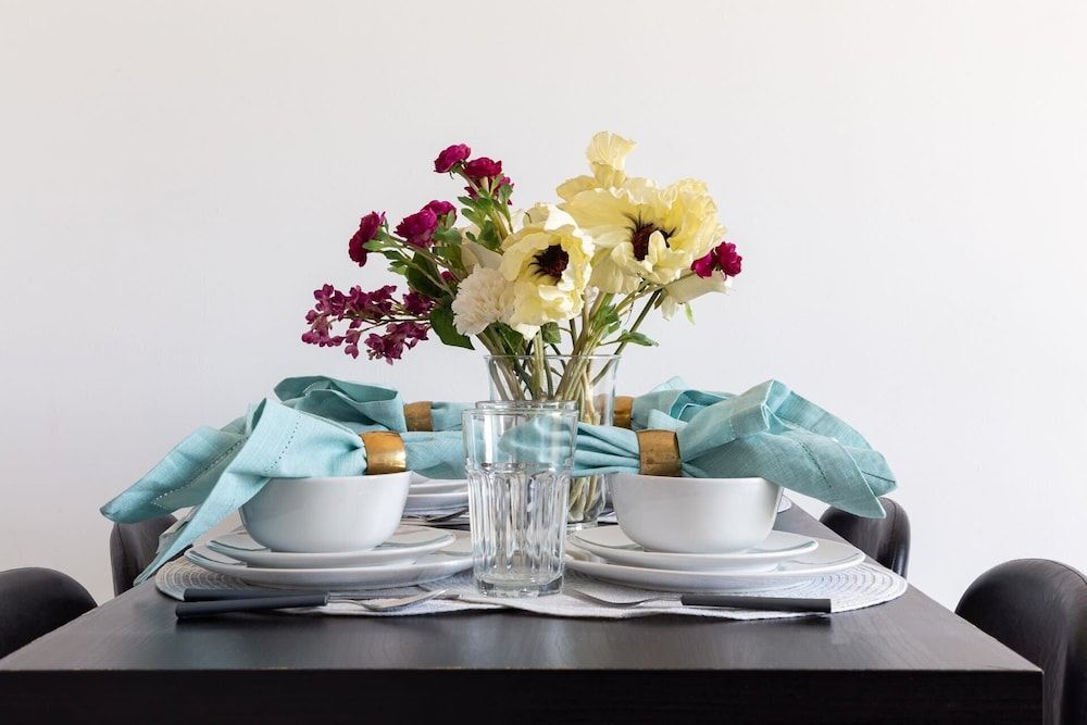 undefined Stylish and Comfy Studio in Lakeside Impz! 4