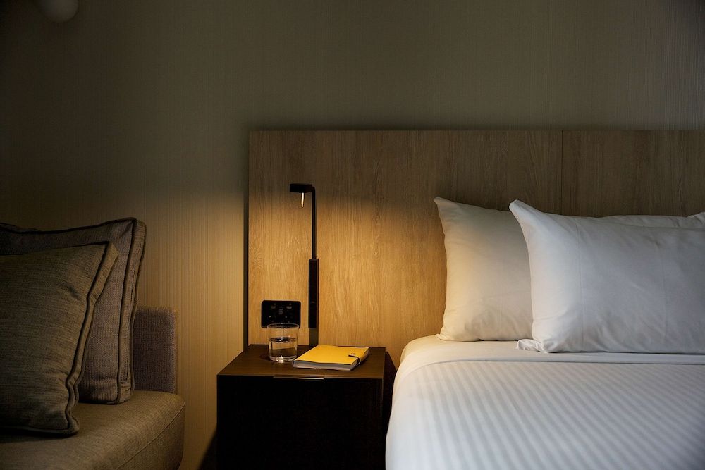 A by Adina Sydney Studio (Twin) 8