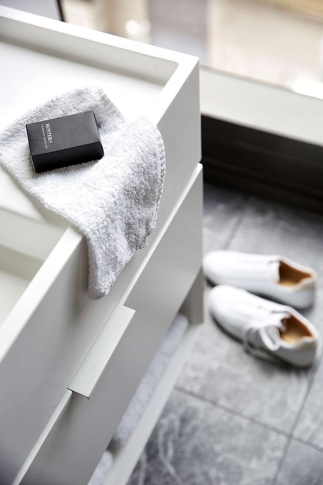 A by Adina Sydney Studio (Twin) 21