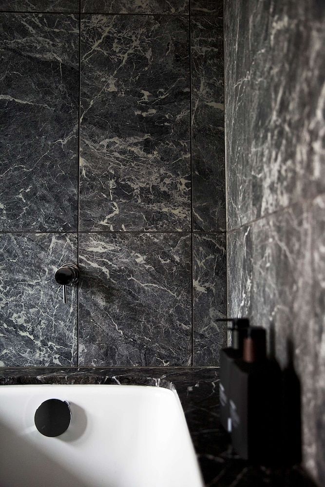 A by Adina Sydney Studio (Twin) 14