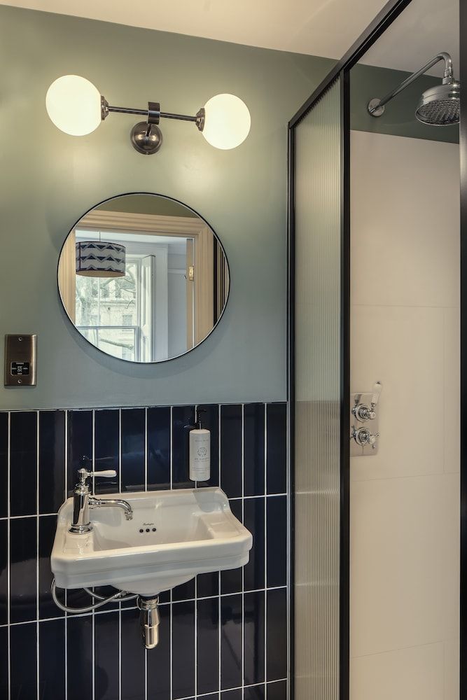 St. David's Hotels Superior Twin Room 8