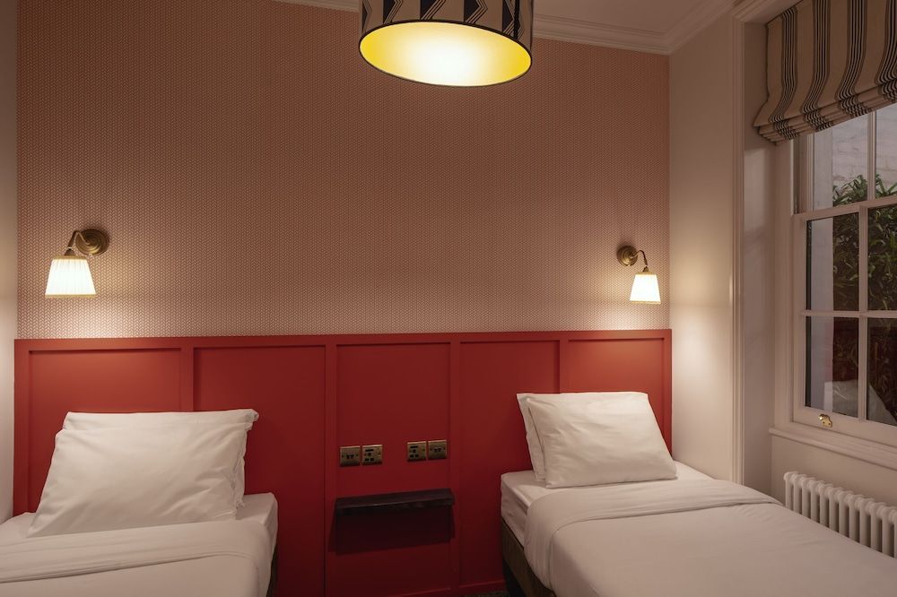 St. David's Hotels Superior Twin Room 18