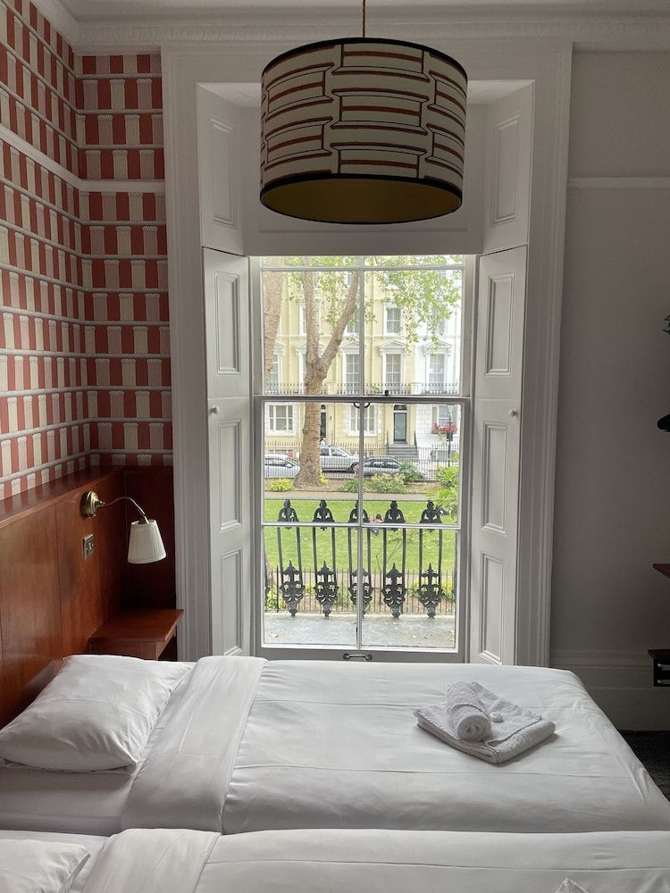 St. David's Hotels Superior Twin Room 17