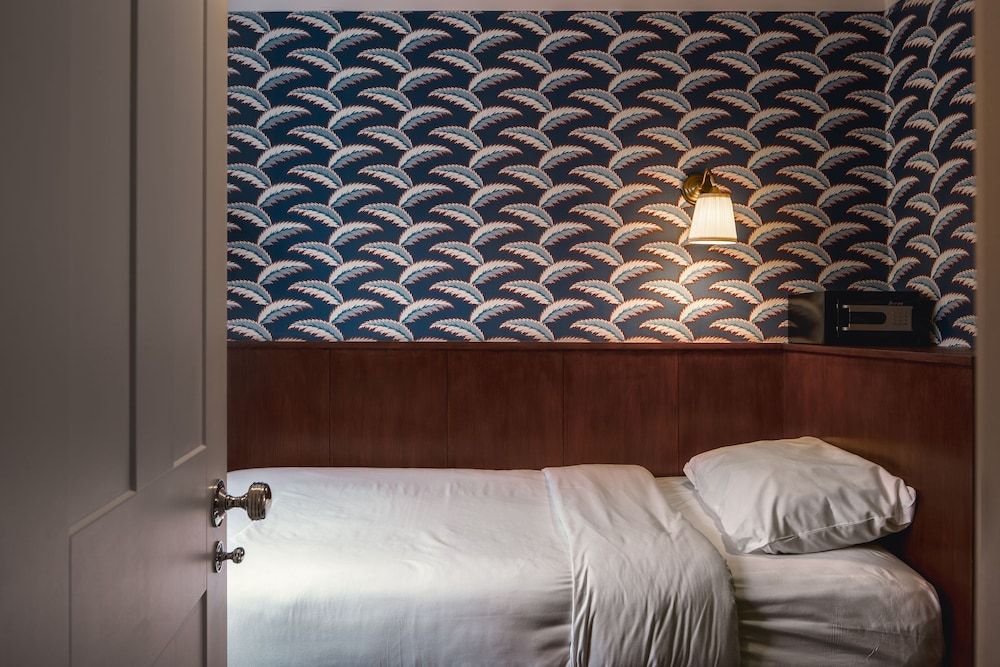 undefined St. David's Hotels 10